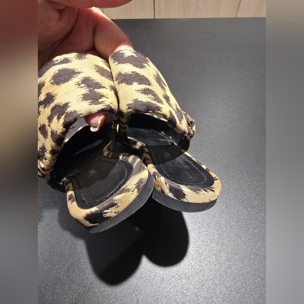 Dior Leopard Print Slingback Flats in Tan and Black - Picture 4 of 6